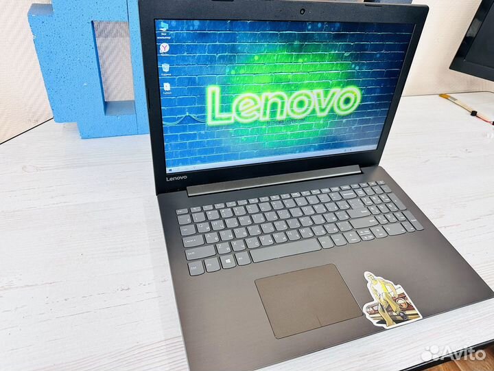 Свежий ноутбук intel 4/8gb видео 2gb