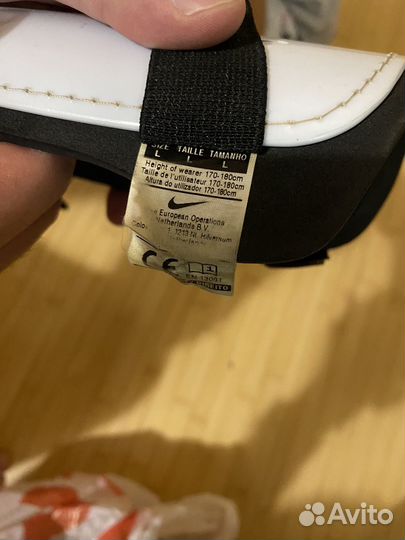 Щитки футбольные nike