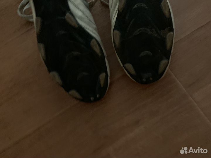 Футбольные бутсы venture