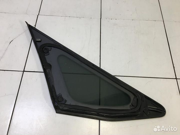 Стекло кузовное глухое правое Lexus RX III (2008—2012)