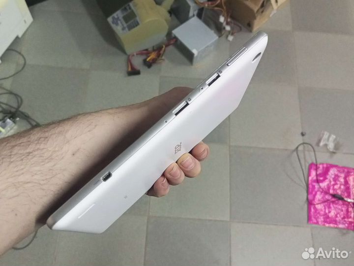 Планшет асер 4.4 андр,сим, 1/8gb(склад)