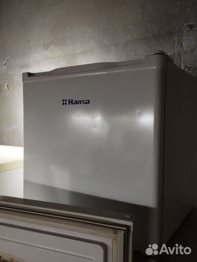 Холодильник маленький с морозилкой