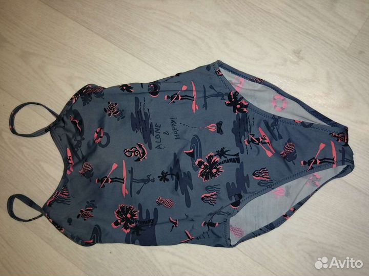 Два купальника