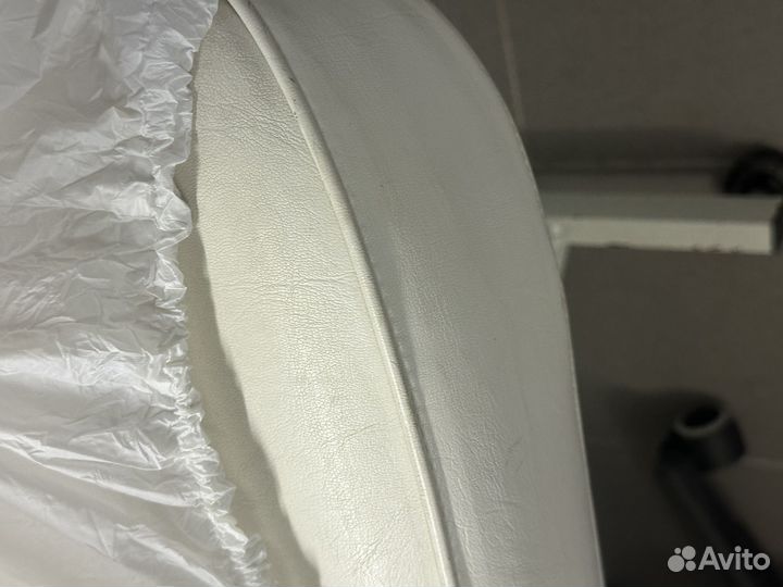 Массажный стол, кушетка косметолога