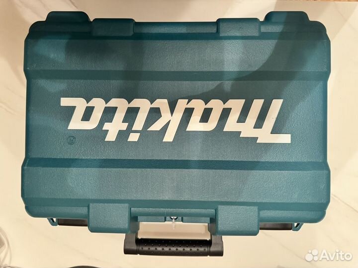 Акк. безударная дрель-шуруповерт Makita DF347DWE