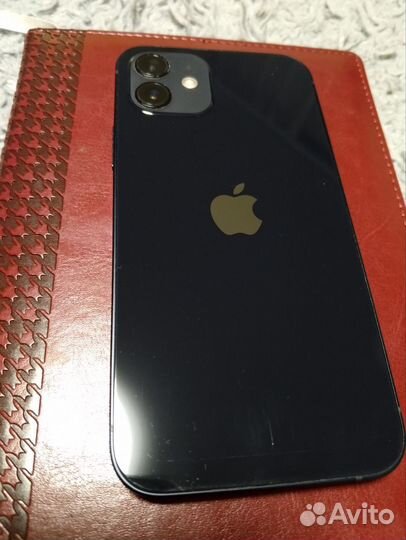 iPhone 12, 64 ГБ