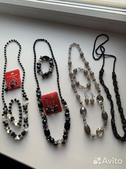 Новые комплекты бижутерии
