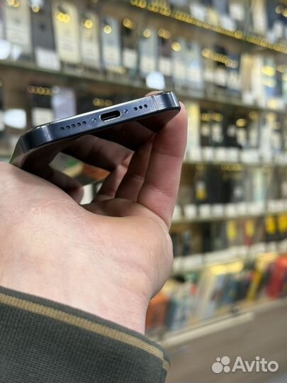 iPhone 15 Pro, 256 ГБ