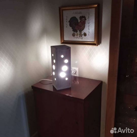Светильник настольный
