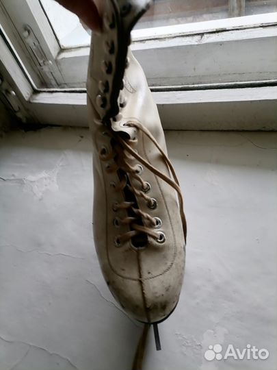 Коньки фигурные