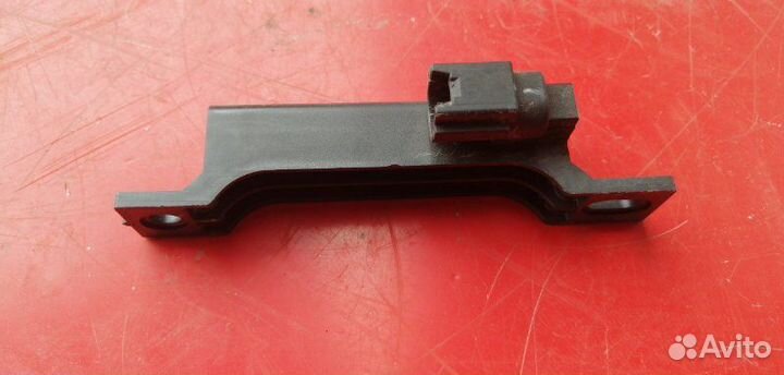 Антенна бесключевого доступа Nissan Teana J32