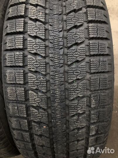 Toyo Observe GSi-5 275/40 R22
