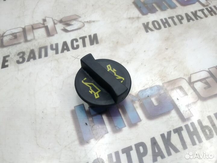 Крышка маслозаливной горловины Ford Focus 2 1.6
