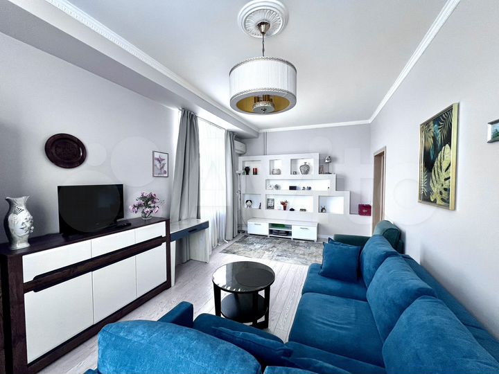 2-к. квартира, 58 м², 8/10 эт.