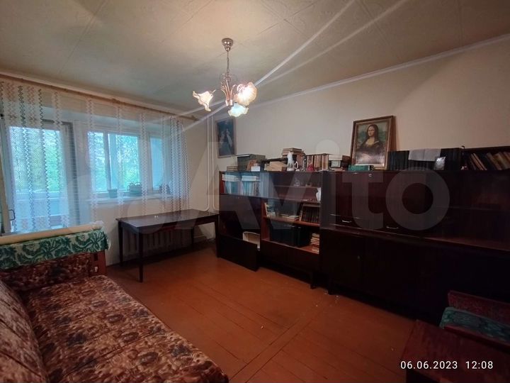2-к. квартира, 50 м², 1/2 эт.