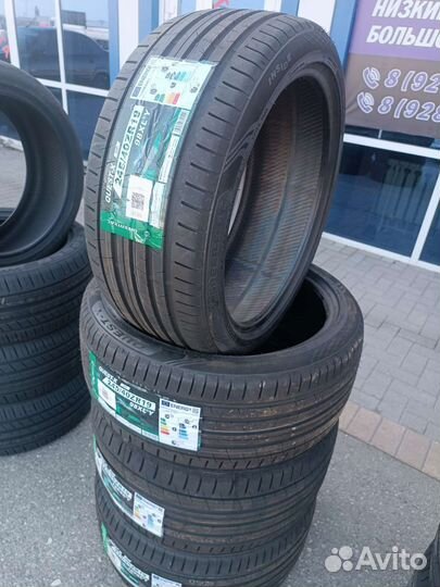 Greentrac Quest-X 275/35 R19 и 245/40 R19 100W