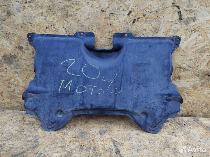 Защита двигателя Mercedes W204