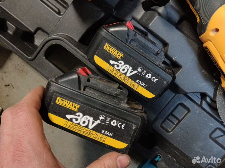 Набор инструментов 4в1 аккумуляторный dewalt