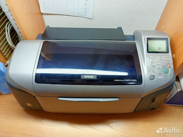 Принтер шестицветный Epson stylus photo r300