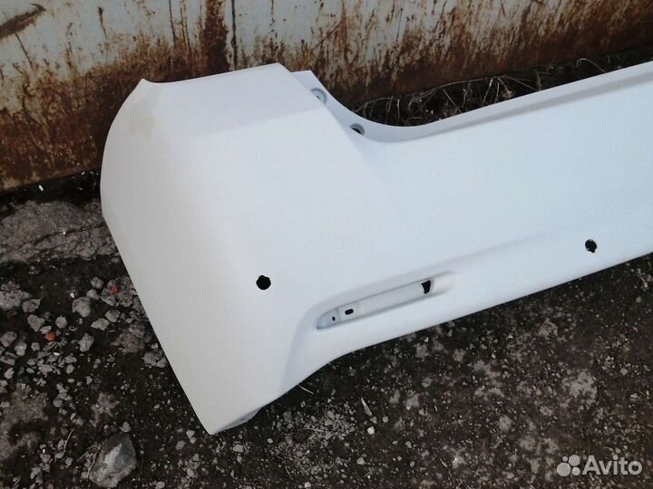 Toyota verso бампер 2012