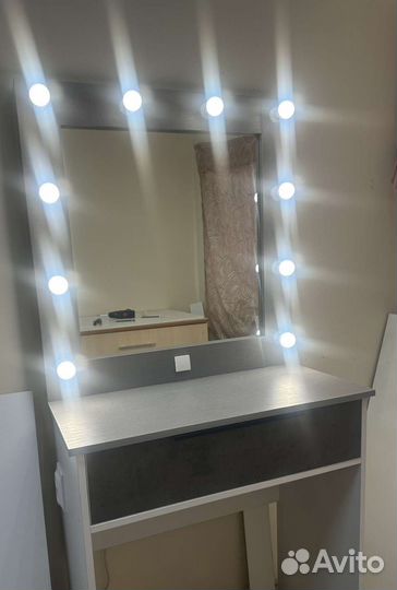 Гримерный столик