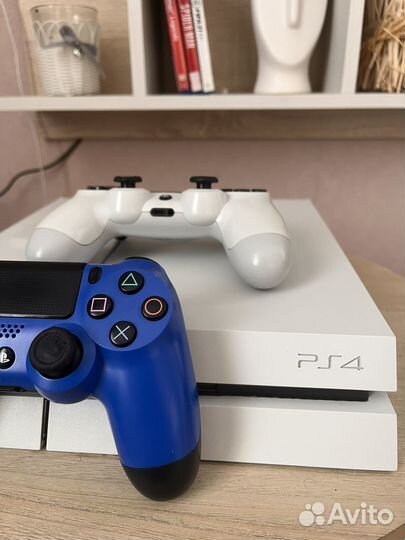 Игровая приставка ps4
