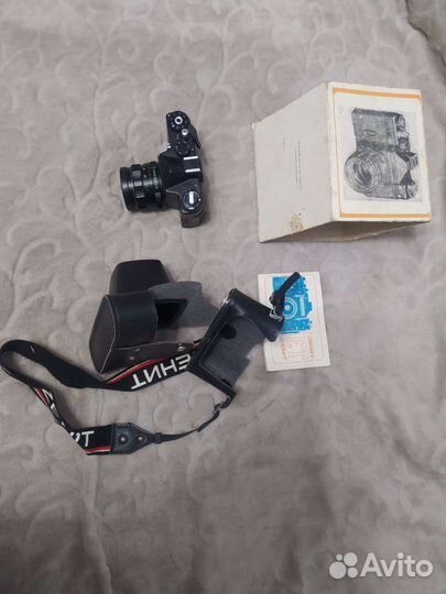 Фотоаппарат зенит ет с обьективом гелиос 44м