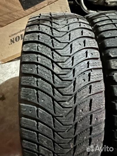 Michelin X-Ice North 3 215/60 R16 99T