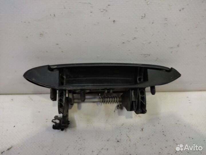 Ручка двери передняя правая Renault Logan 1