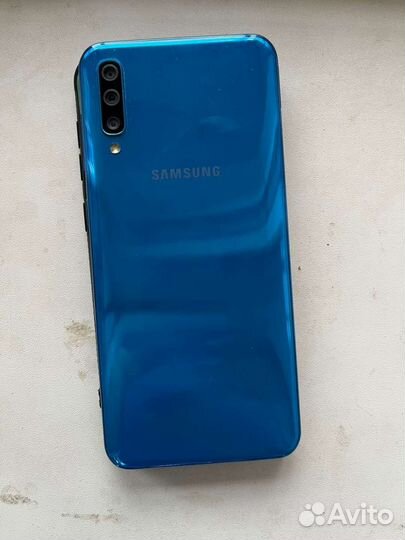 Samsung a50 4/64