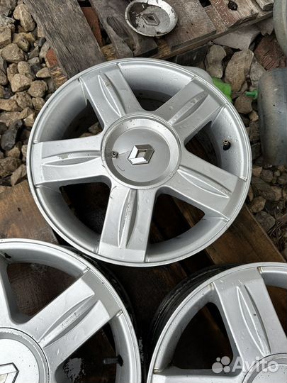 Три диска R15 Logan