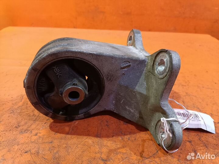 Подушка двигателя на Mitsubishi Grandis NA4W 4G69