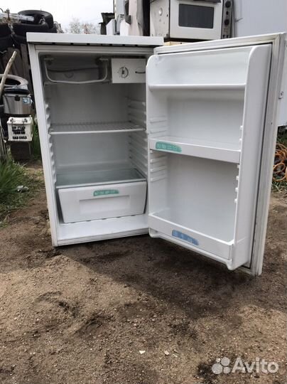 Холодильник Zanussi