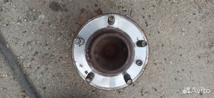 Ступица задняя Opel Astra J GTC