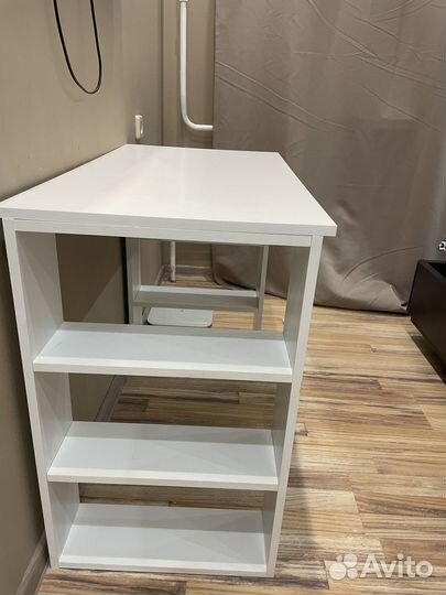 Письменный стол