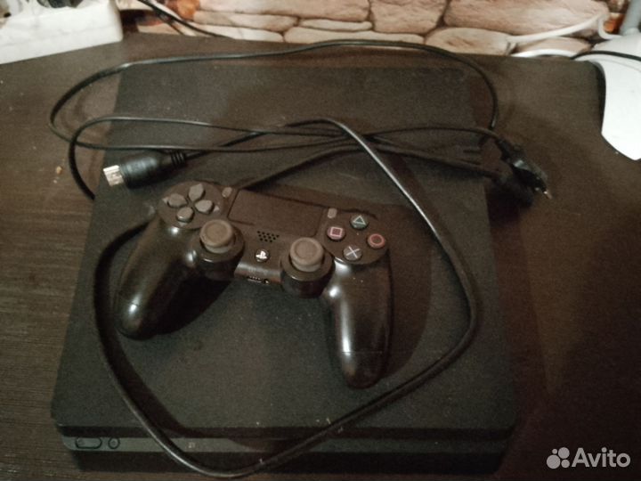 Sony PS4 Slim 1tb