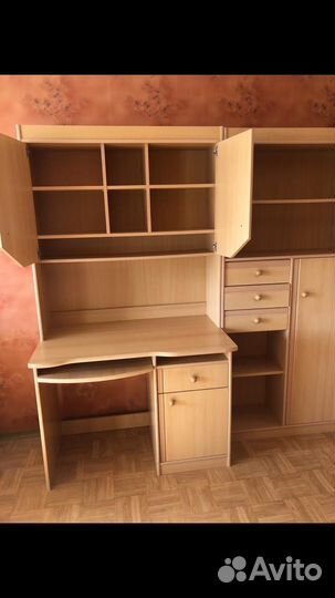 Стенка подростковая с письменным столом, обувница