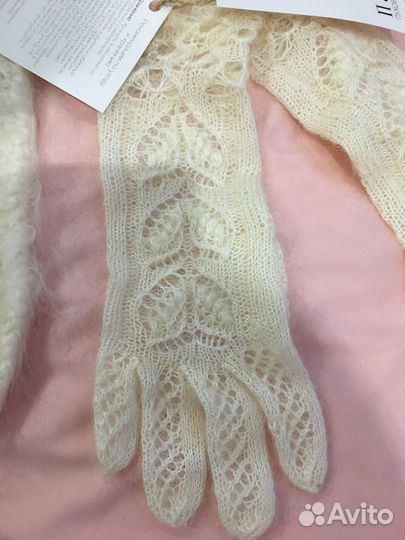 Шапка ушанка и перчатки из козьего пуха фирма Пуша