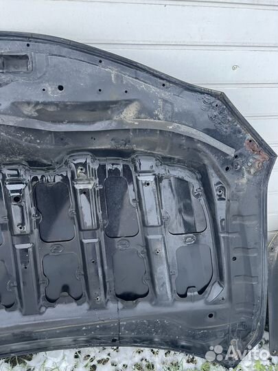 Капот на toyota camry 40