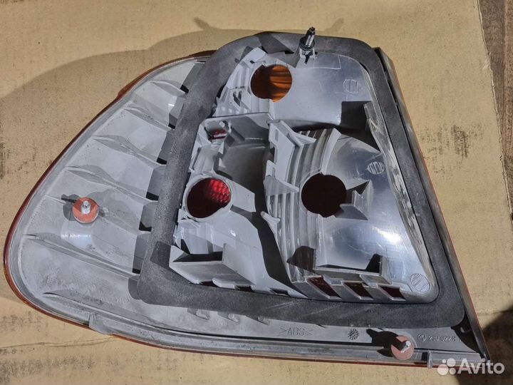 Стоп сигнал правый Бмв Е46