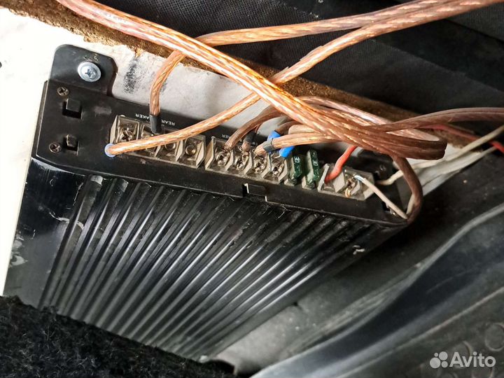 Сабвуфер и усилитель