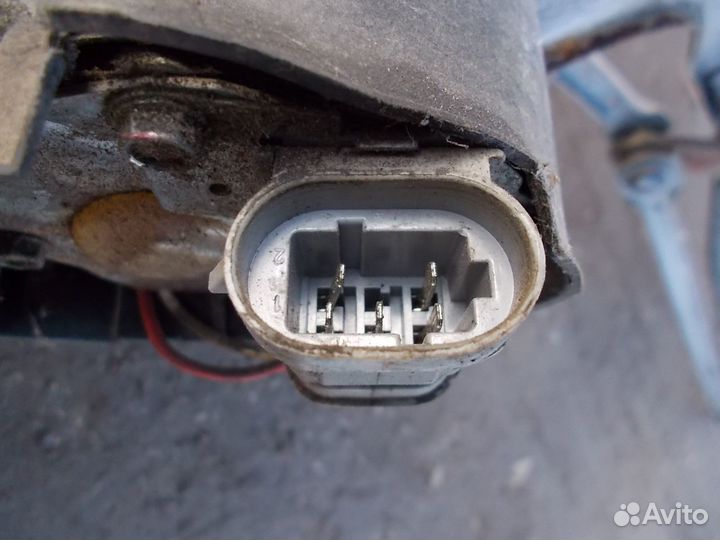 Трапеция стеклоочистителей Рено Меган 1