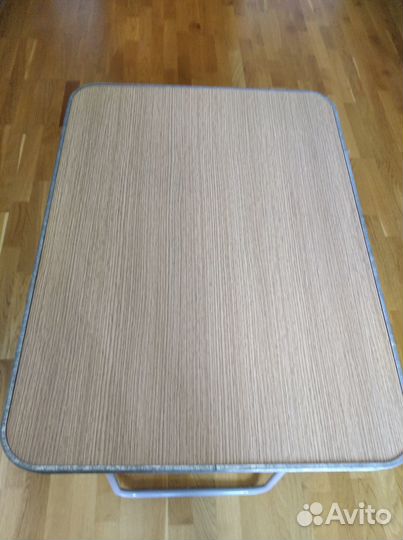 Столик складной и стулья