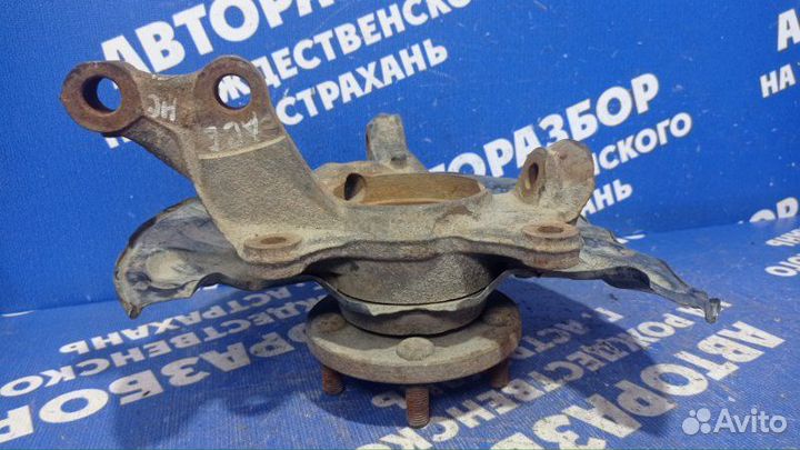 Передний правый поворотный кулак Toyota Avensis