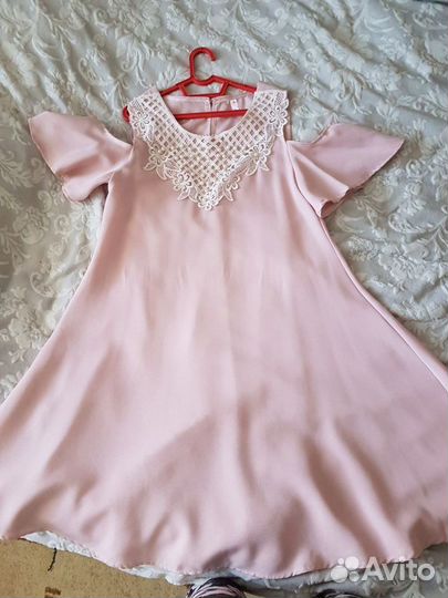 Продам платье размер