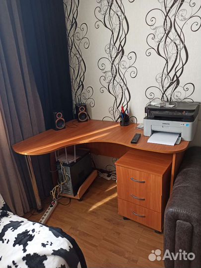 Компьютерный стол бу