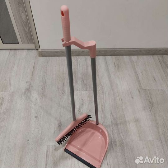 Метелка с совком