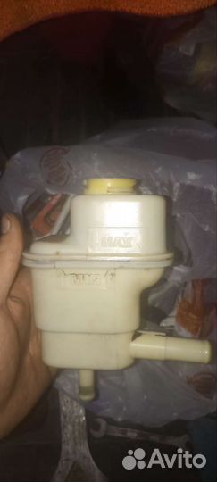 Бачок гура Chevrolet Cobalt Aveo T300 Ravon R4