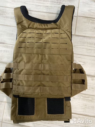 Жилет для бронепластин 5.11