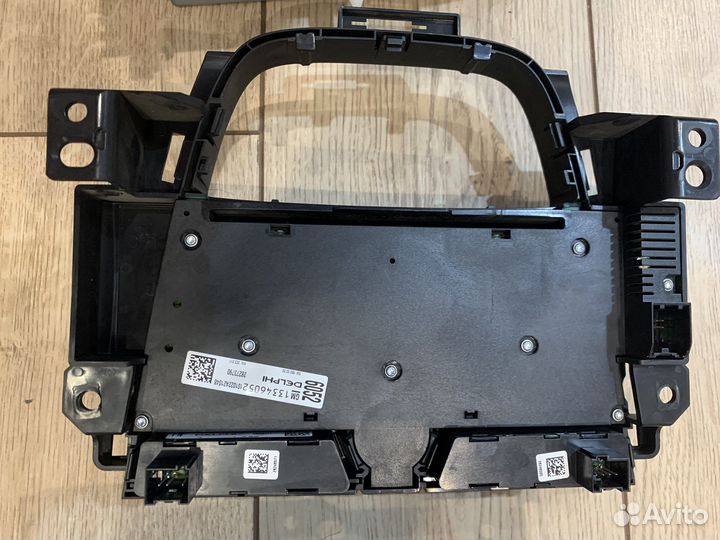 Магнитола. Панель магнитолы